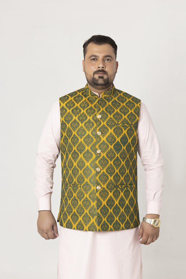 Men Designers Yellow & Green Krandi Jamawar Festive Waistcoat - Image 2
