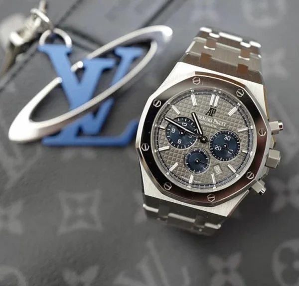 AP Royal Oak Chronograph Titanium